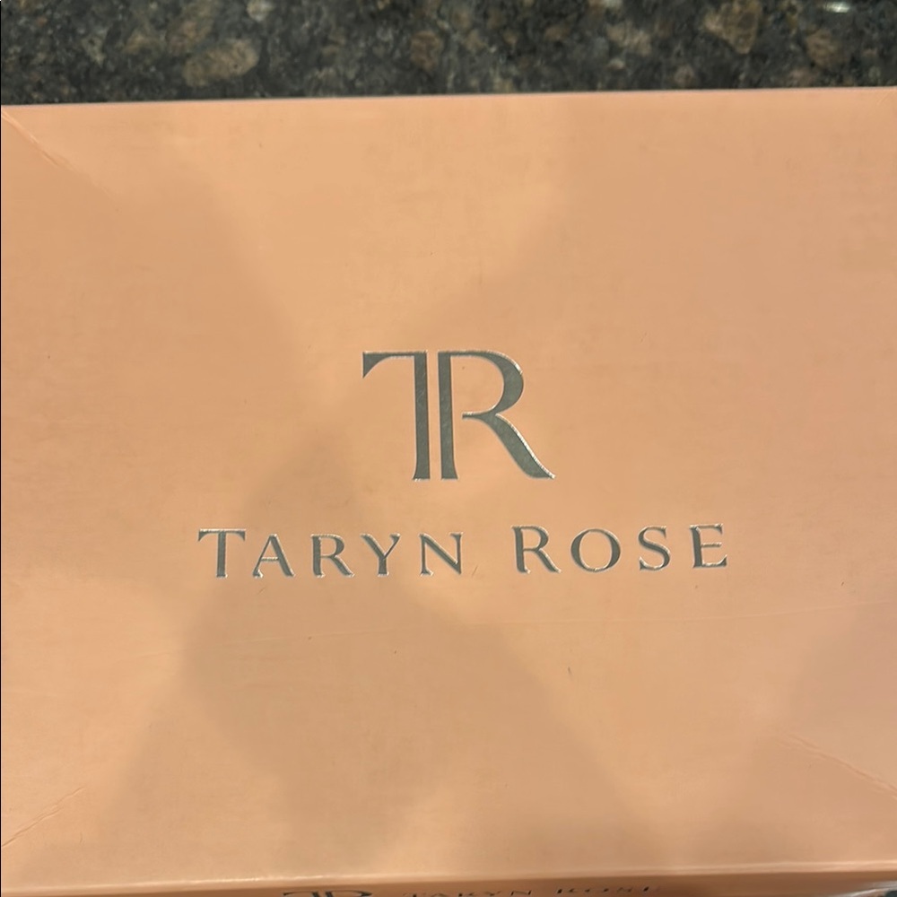 Taryn Rose Peach Box